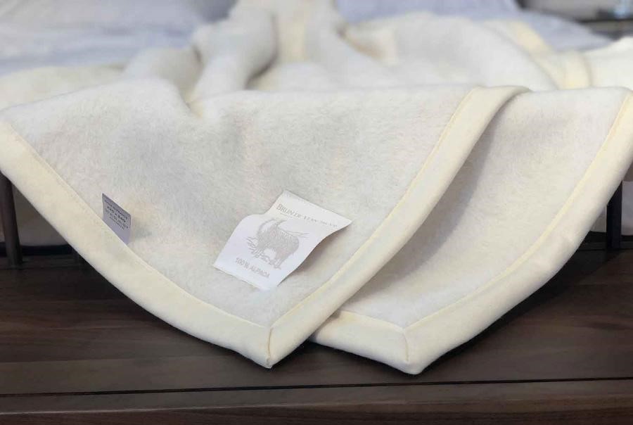 Luxus Alpaka-Wolldecke in Übergröße