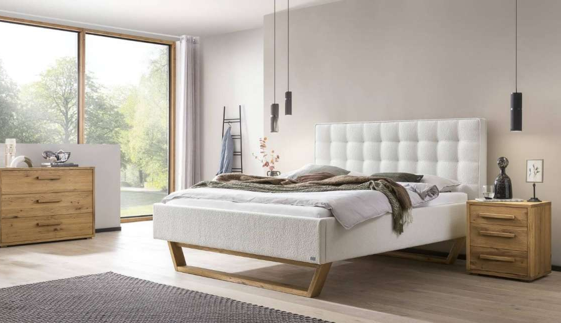 Designstarkes Polsterbettgestell