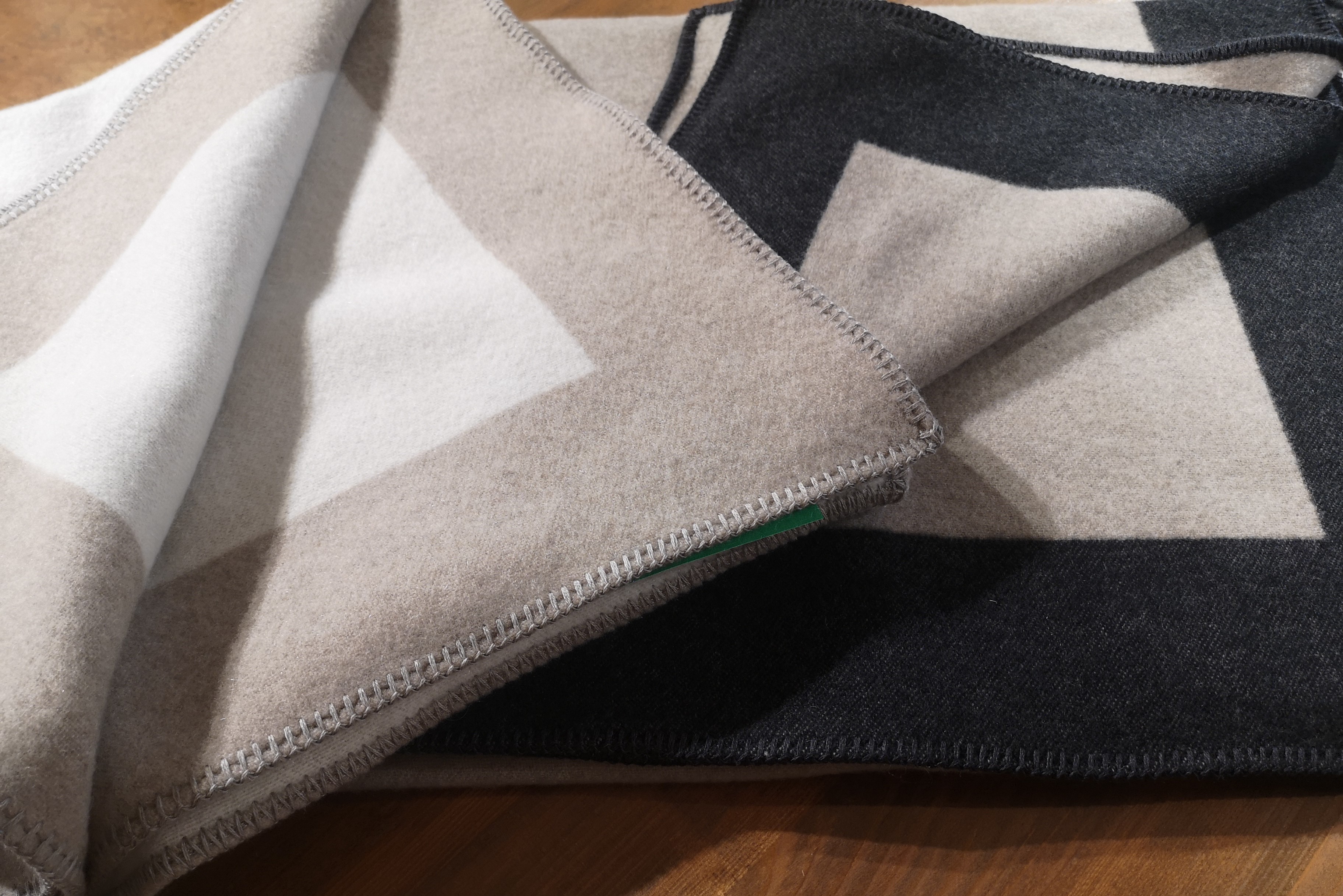 Kaschmir- und Wolldecke