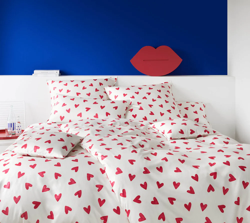 Mako Satin Bettwäsche mit Herzen-Allover